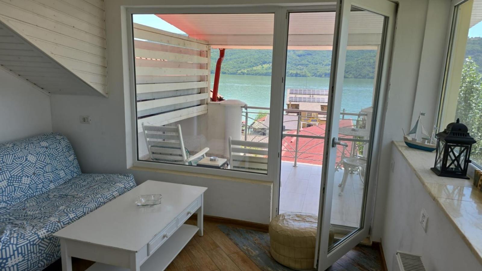 Casa Marina Hotel Ieşelniţa Kültér fotó