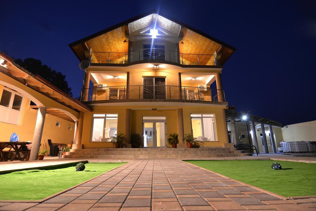Casa Marina Hotel Ieşelniţa Kültér fotó