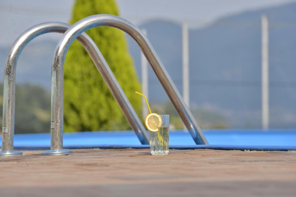 Casa Marina Hotel Ieşelniţa Kültér fotó