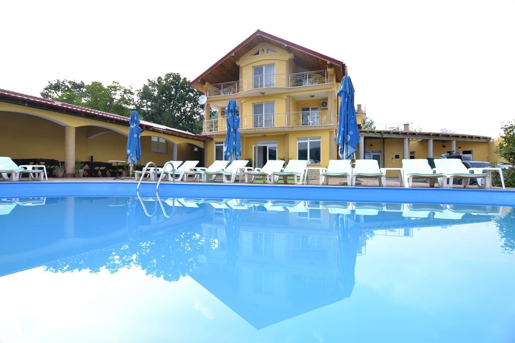 Casa Marina Hotel Ieşelniţa Kültér fotó
