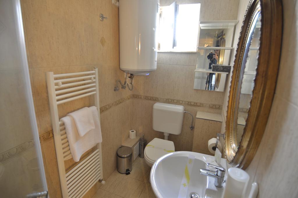 Casa Marina Hotel Ieşelniţa Kültér fotó