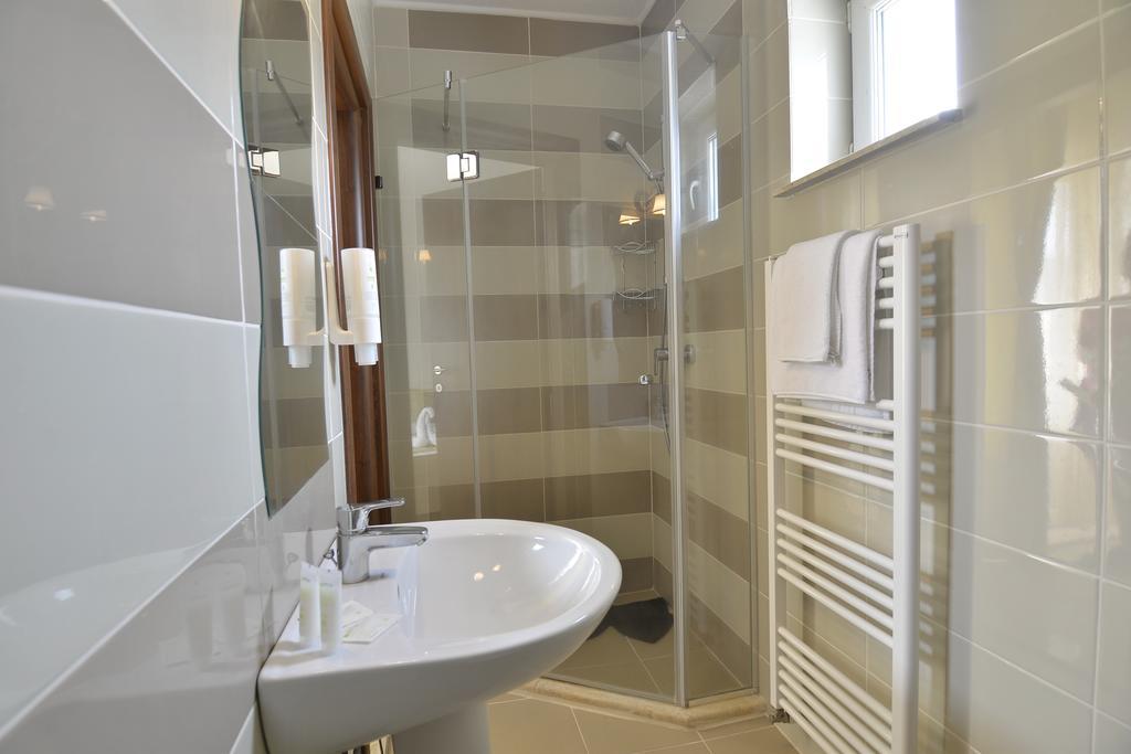 Casa Marina Hotel Ieşelniţa Kültér fotó