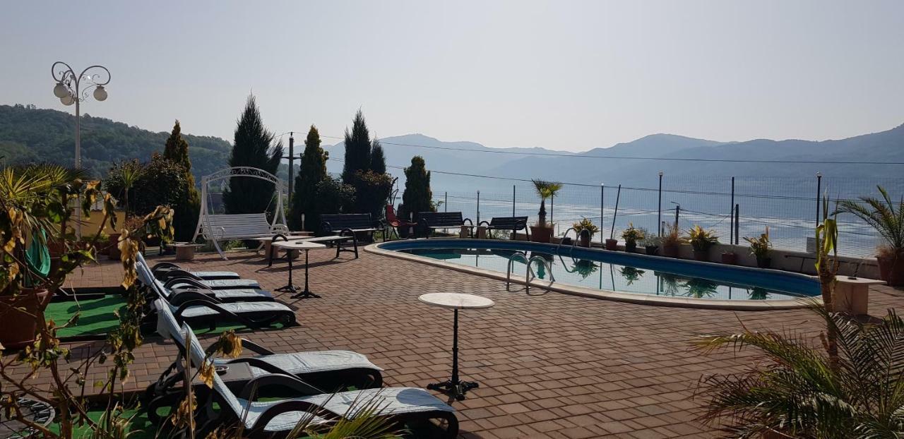 Casa Marina Hotel Ieşelniţa Kültér fotó