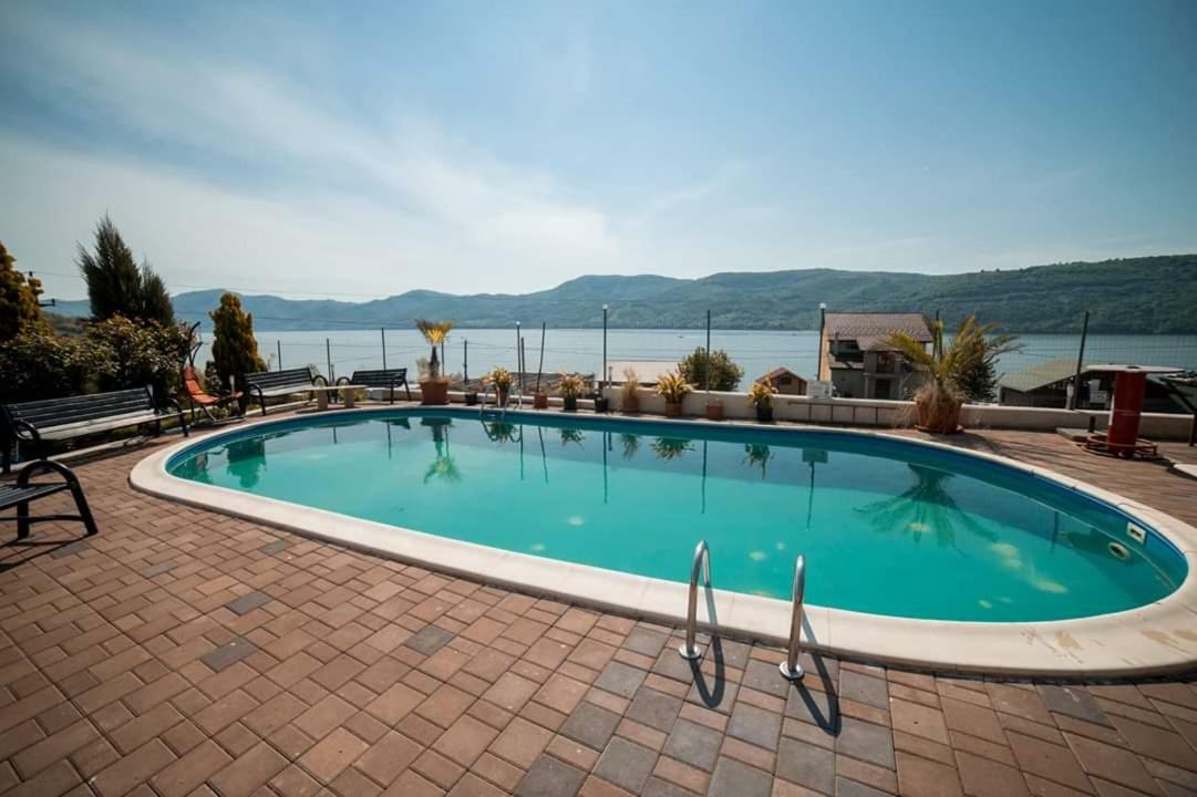Casa Marina Hotel Ieşelniţa Kültér fotó